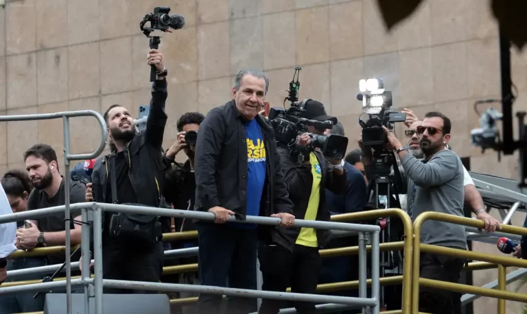 Moraes vota por tornar pastor Malafaia réu por ofensa ao Comando do Exército