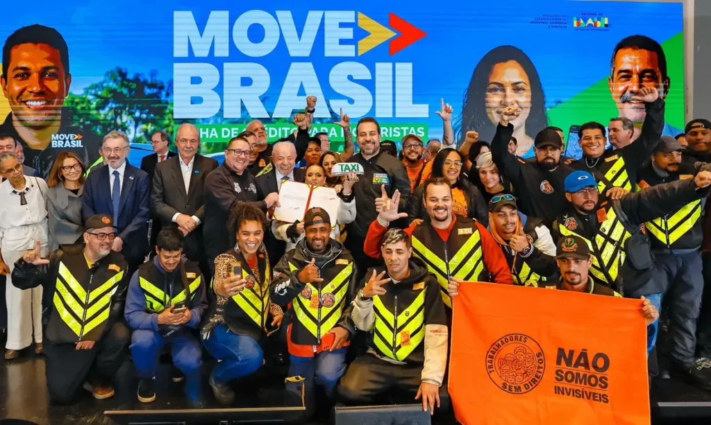 Lula cria programa de R$ 30 bilhões para venda de carros novos a motoristas de aplicativos e táxis