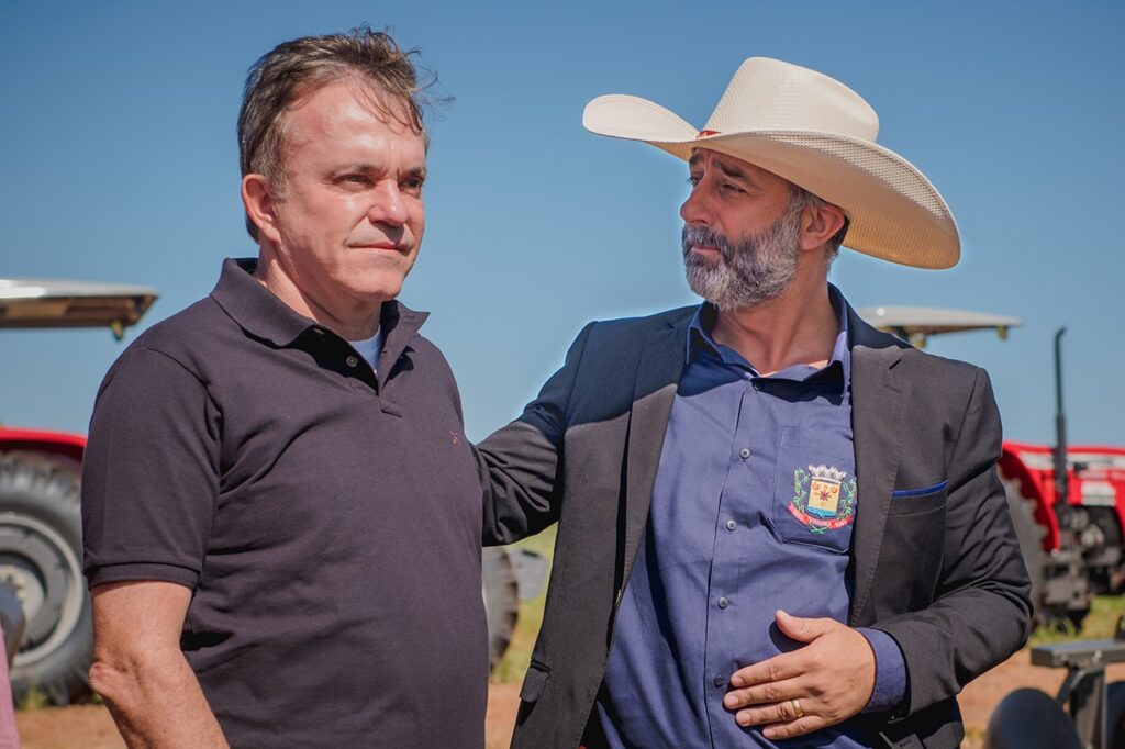 Vander agradece apoio de prefeito bolsonarista e afirma que interesse público sempre deve prevalecer